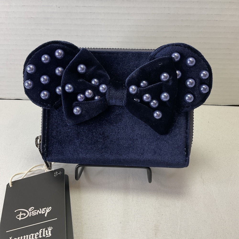 Loungefly Disney Minnie‎ Mouse Velvet Pearl Ears Zip Wallet  NEW W/ Tags Elegant